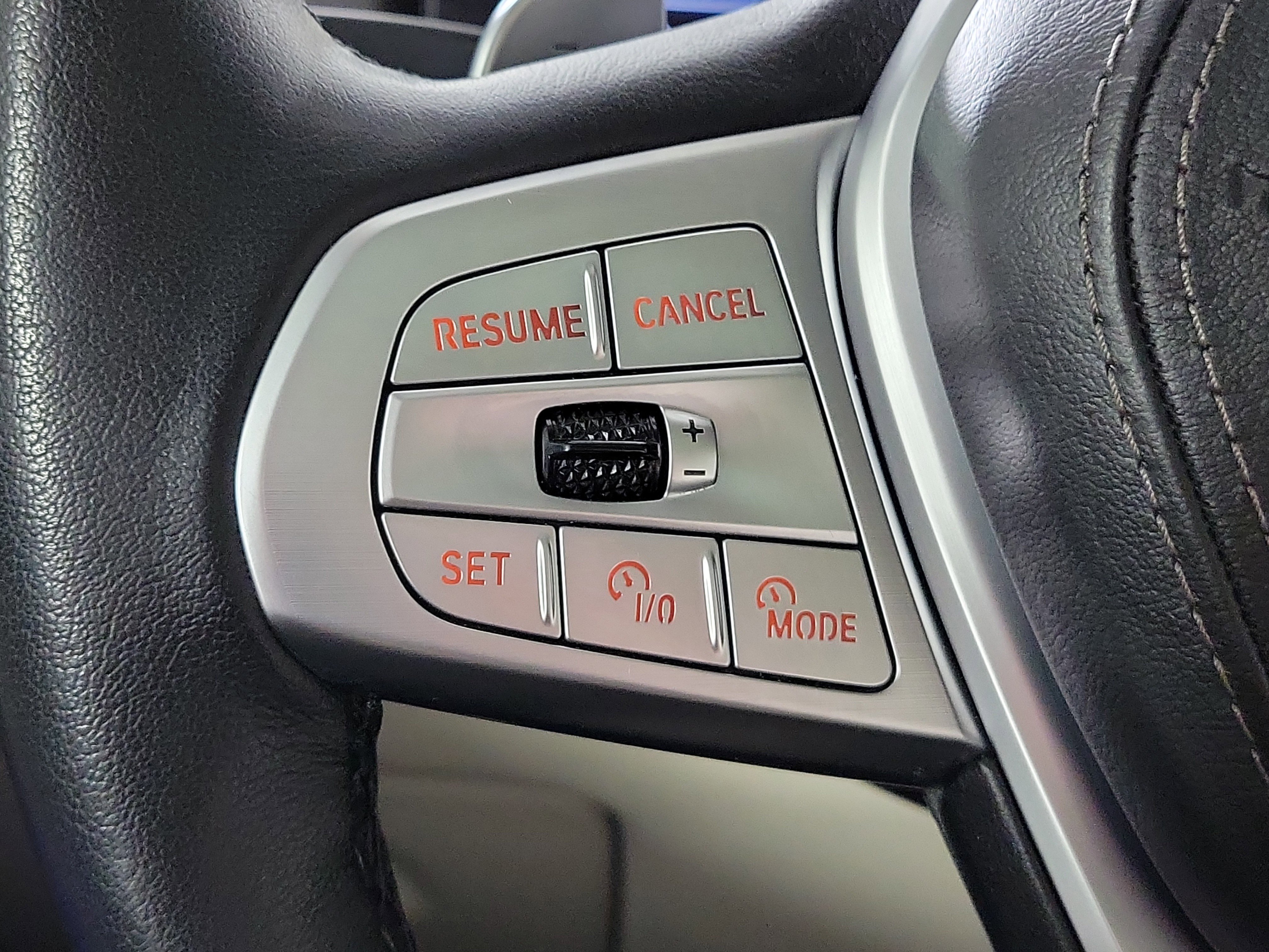 Used 2023 BMW X7 xDrive40i w/ Executive Package image 13