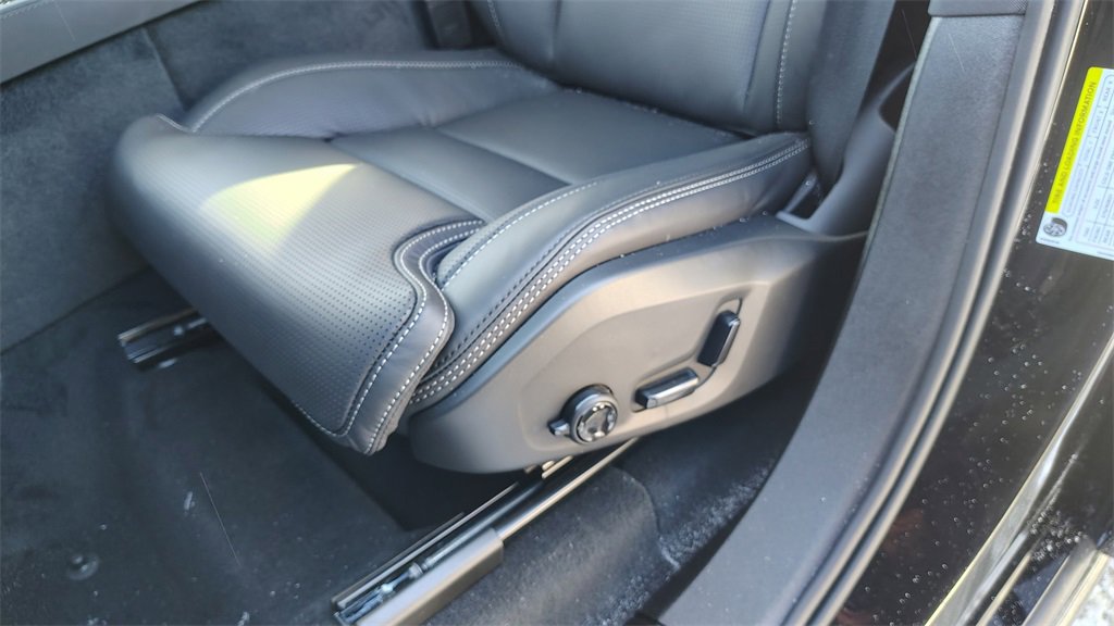 New 2026 Volvo XC90 B6 Ultra image 11