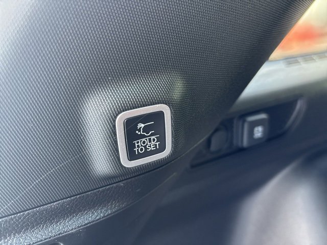 New 2026 Jeep Grand Cherokee Limited image 9