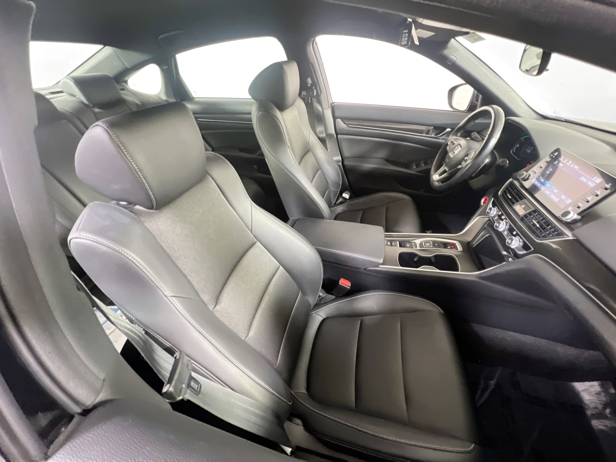 Used 2022 Honda Accord Sport image 25