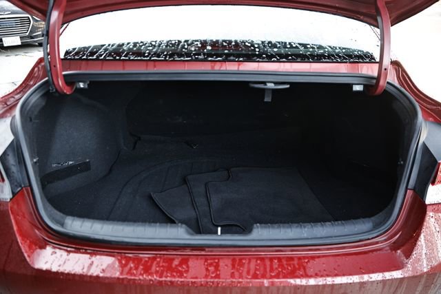 Used 2023 Hyundai Elantra SEL w/ Preferred Accessory Package image 27