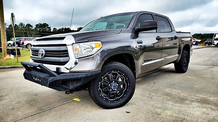 Used 2016 Toyota Tundra SR5 w/ SR5 Upgrade Package