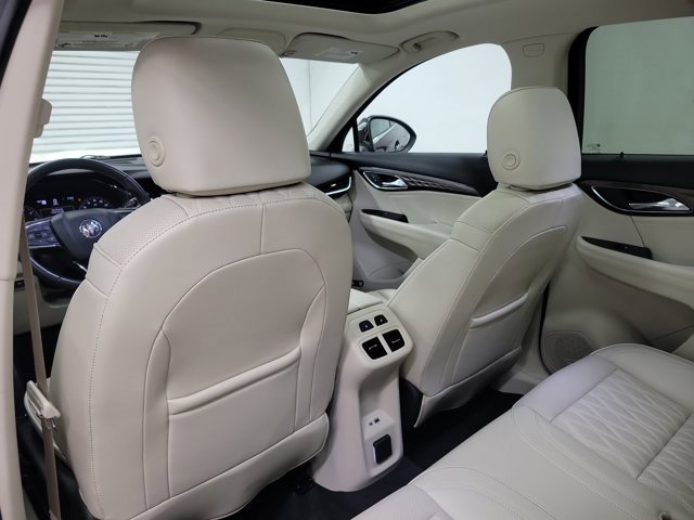 Used 2022 Buick Envision Avenir w/ Technology Package II image 16