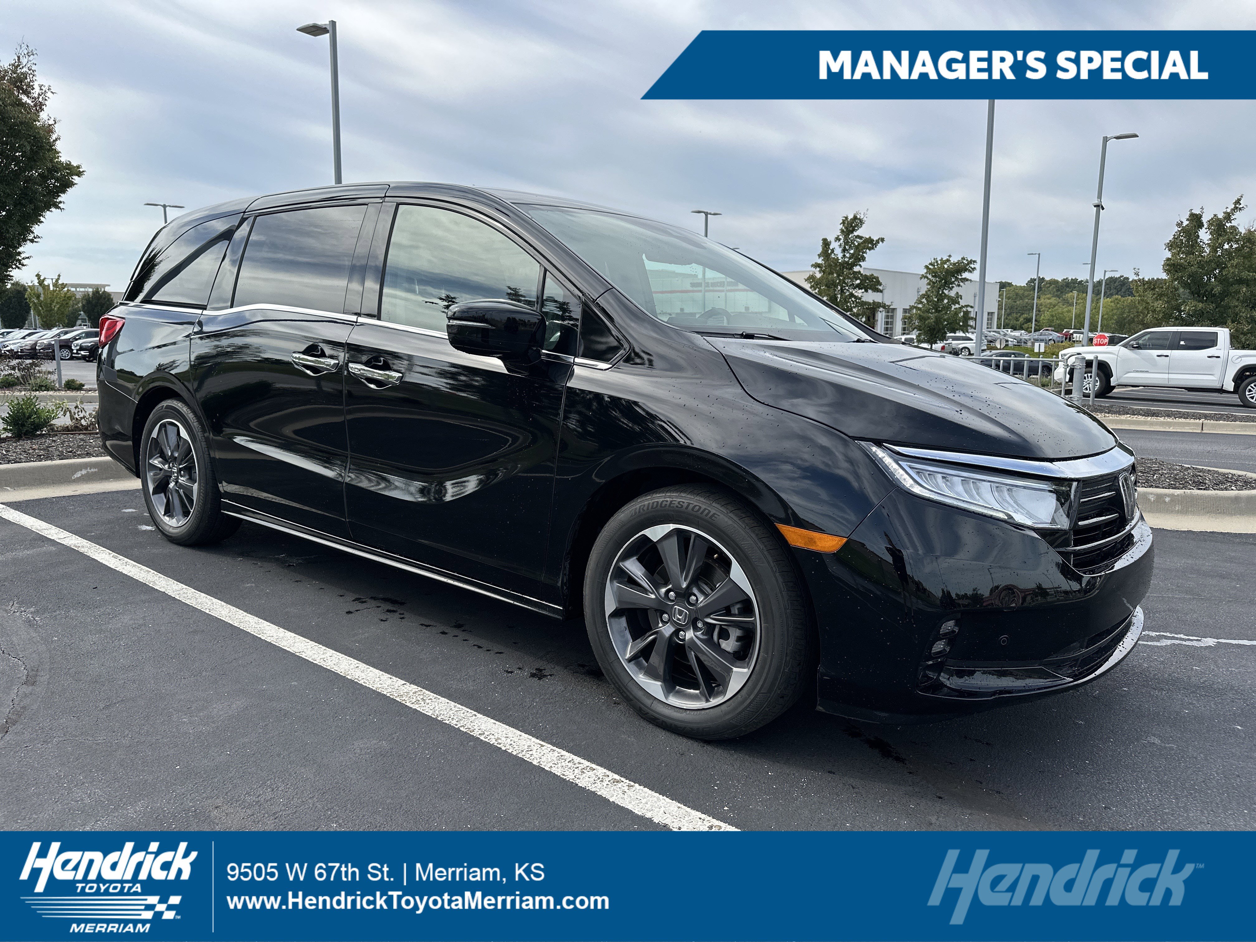 Used 2023 Honda Odyssey Elite