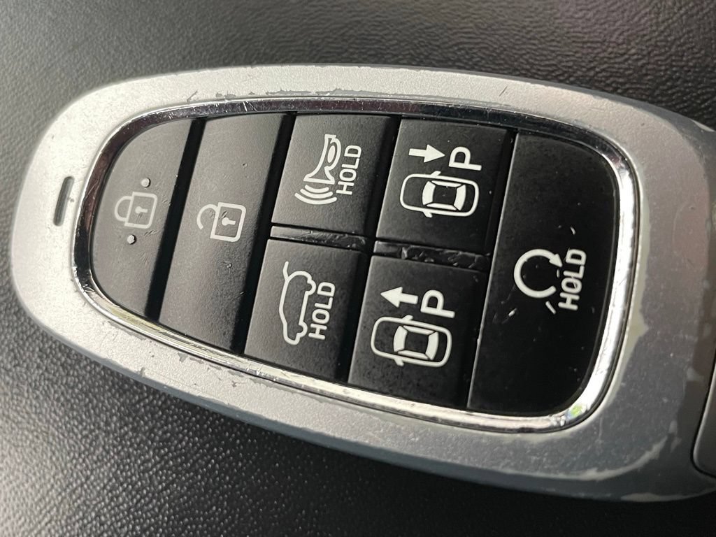 Used 2023 Hyundai Santa Fe Calligraphy AWD/4WD image 27