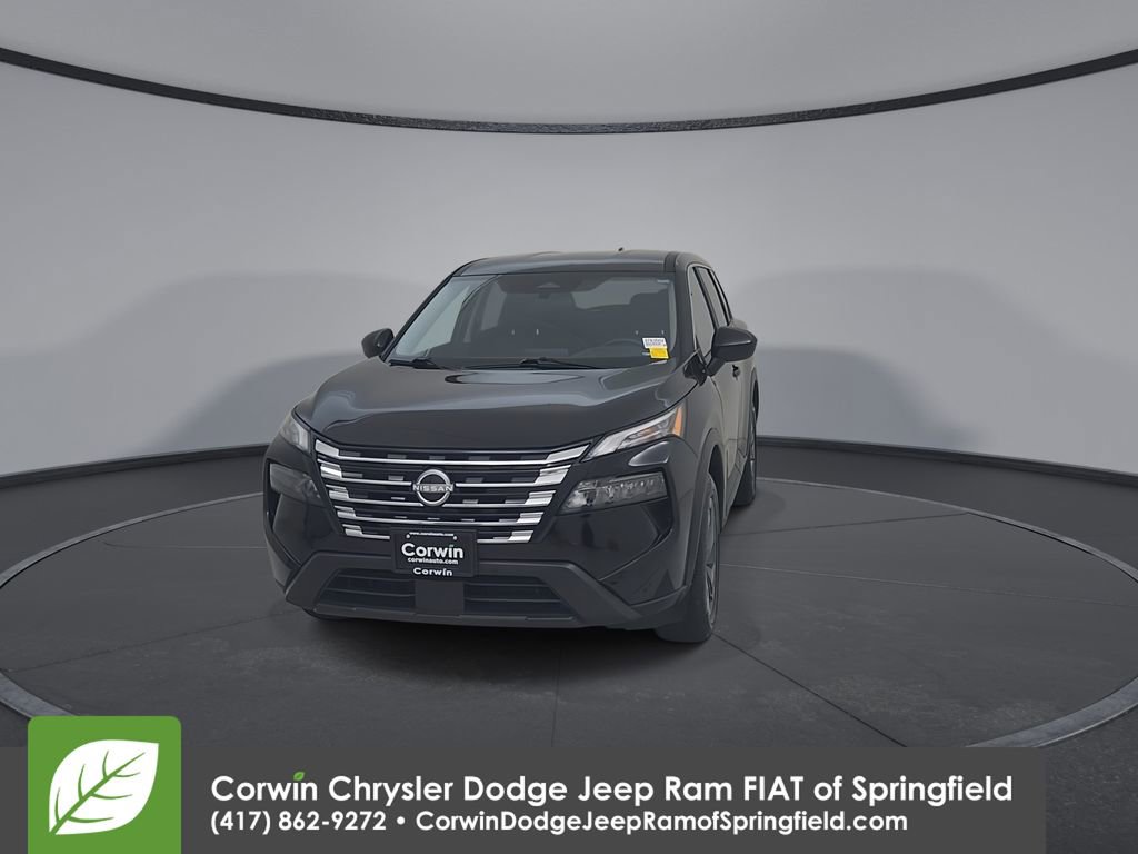 Used 2025 Nissan Rogue SV image 7