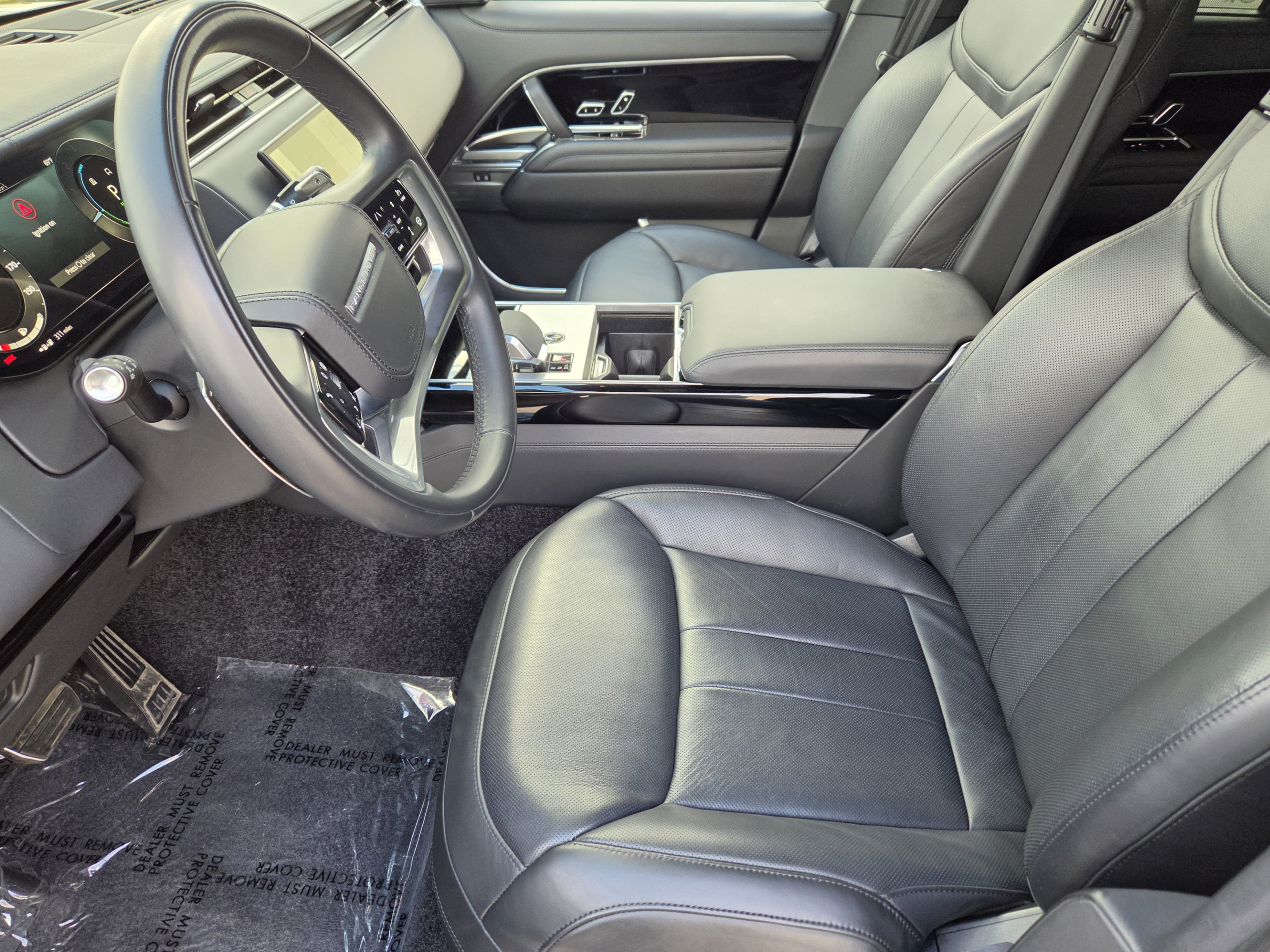 Certified 2025 Land Rover Range Rover SE AWD/4WD image 8