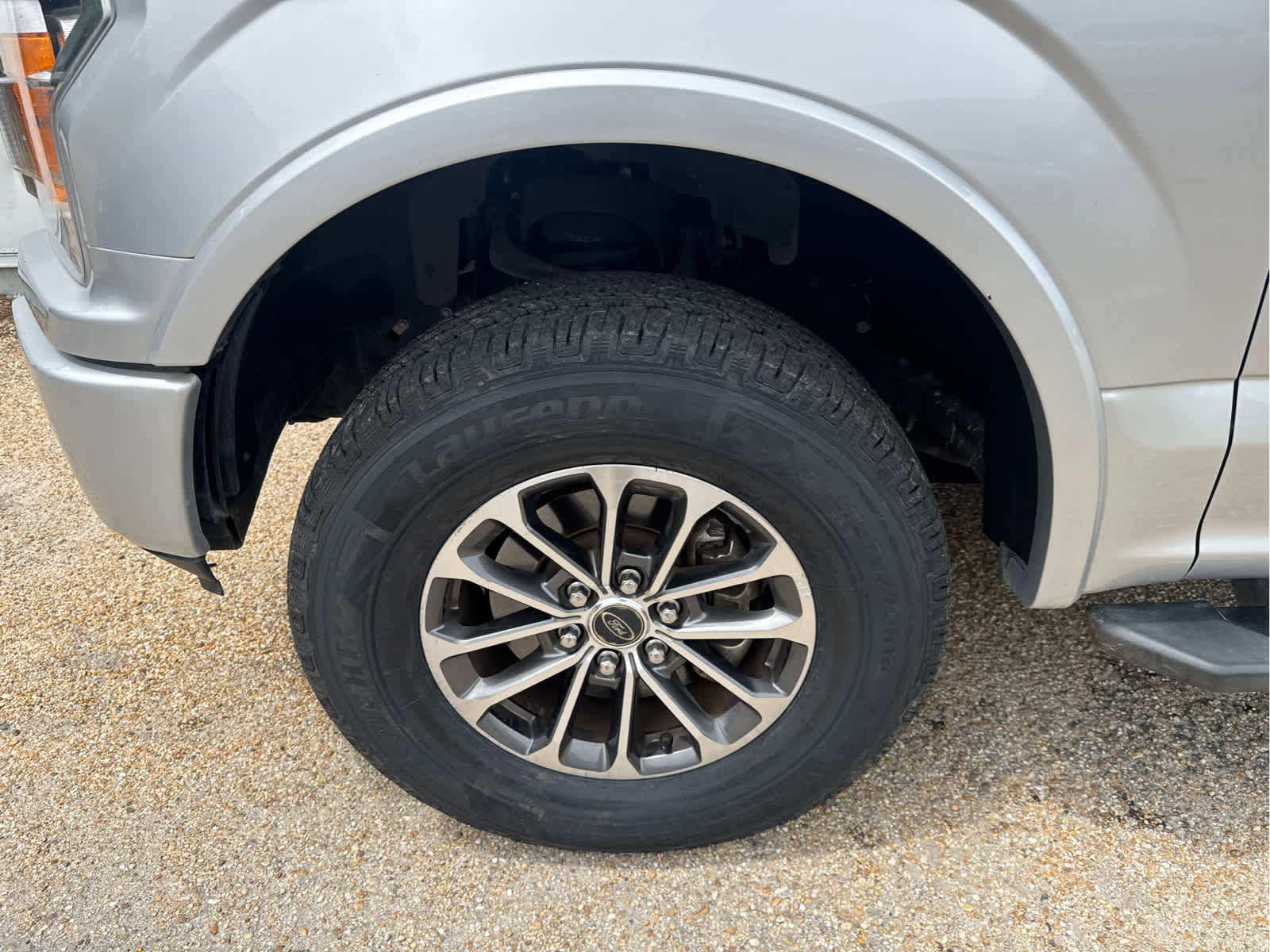 Used 2018 Ford F150 XLT w/ Equipment Group 302A Luxury RWD image 12