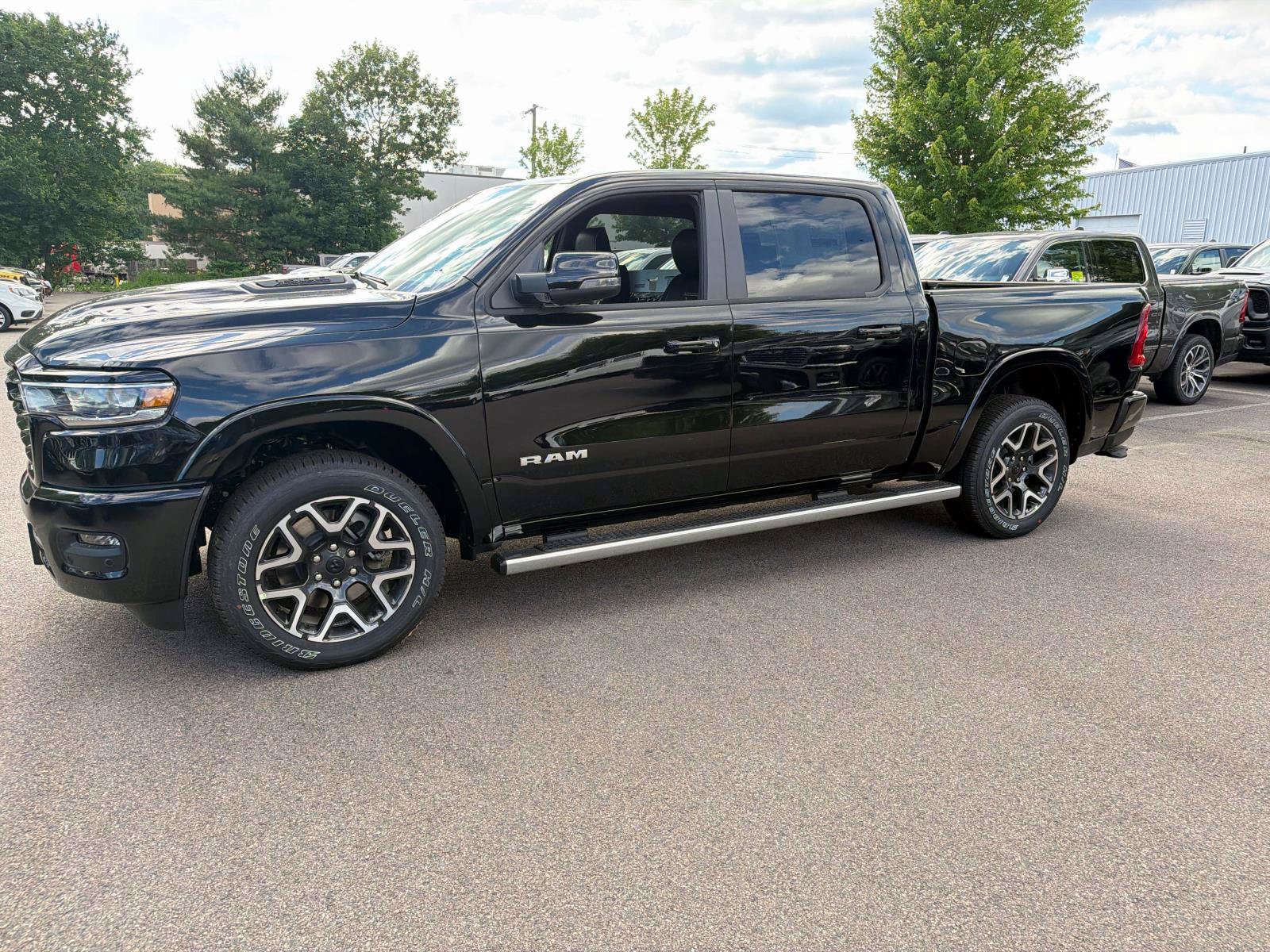 New 2026 RAM 1500 Laramie w/ Sport Appearance Package AWD/4WD image 4