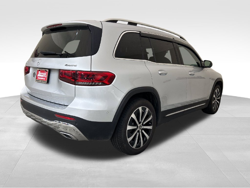 Used 2020 Mercedes-Benz GLB 250 4MATIC image 5