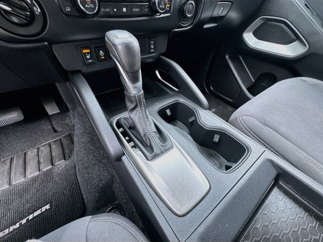 Used 2022 Nissan Frontier SV AWD/4WD image 14