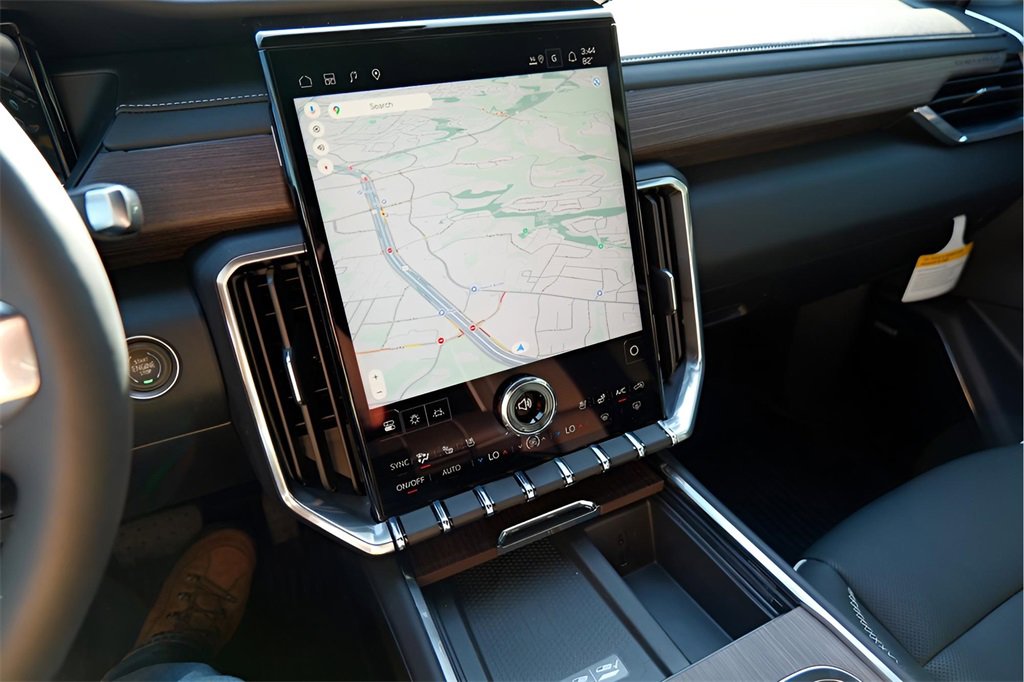 New 2026 GMC Acadia Denali w/ Super Cruise Package image 15