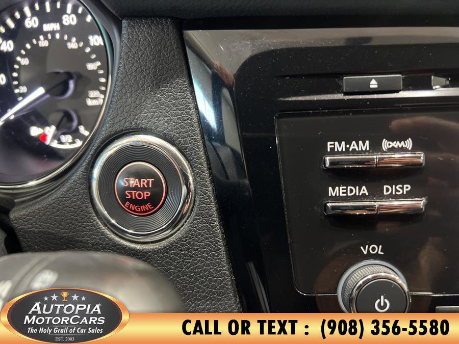 Used 2017 Nissan Rogue SV image 29