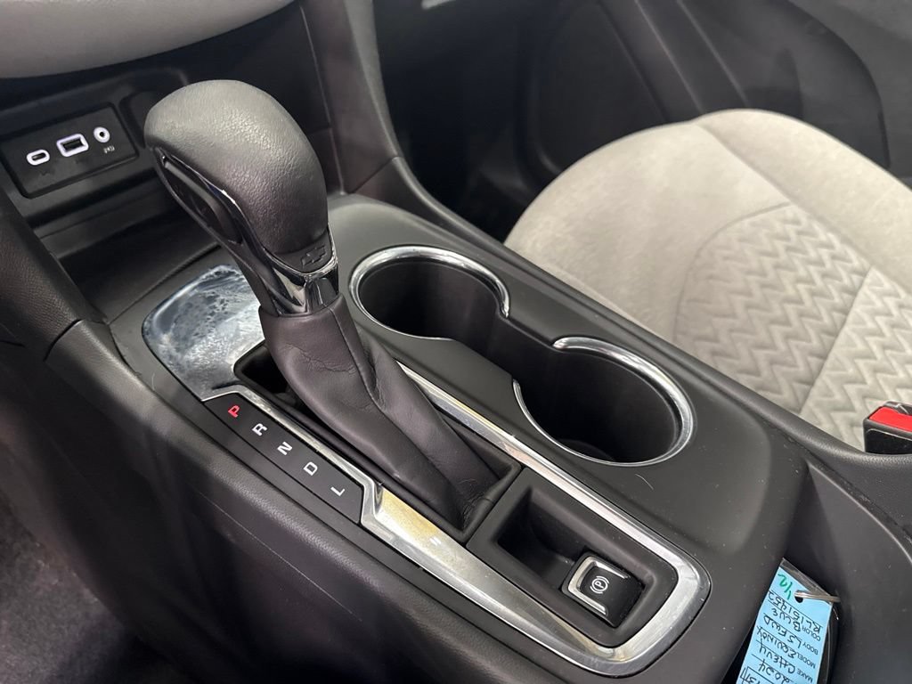 Used 2024 Chevrolet Equinox LS FWD image 32