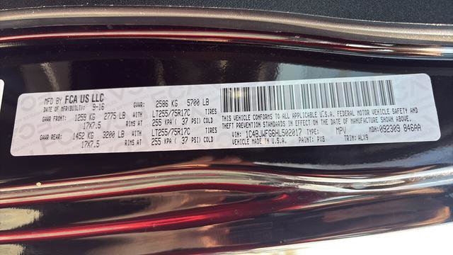 Used 2017 Jeep Wrangler Unlimited Rubicon w/ Connectivity Group image 22