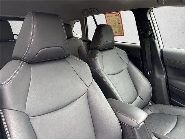 Certified 2026 Toyota Corolla Cross XLE FWD image 27