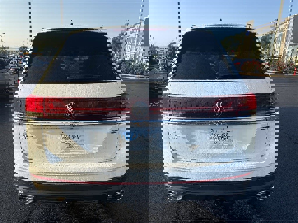 New 2026 Volkswagen Atlas SE image 5