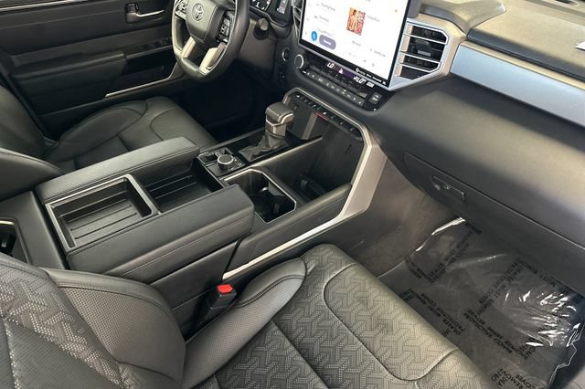 Used 2023 Toyota Tundra Limited AWD/4WD image 18