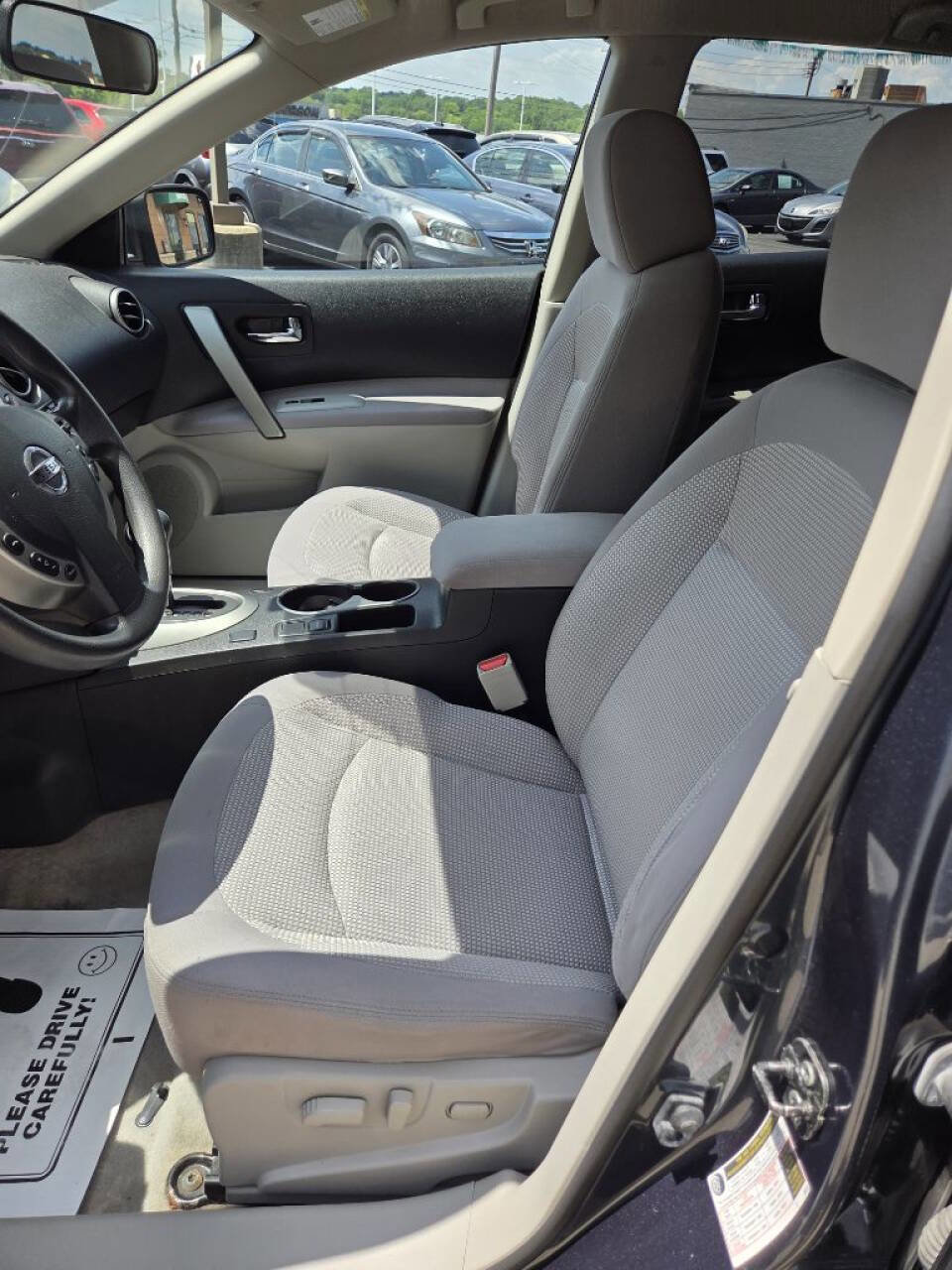 Used 2013 Nissan Rogue SV AWD/4WD image 14
