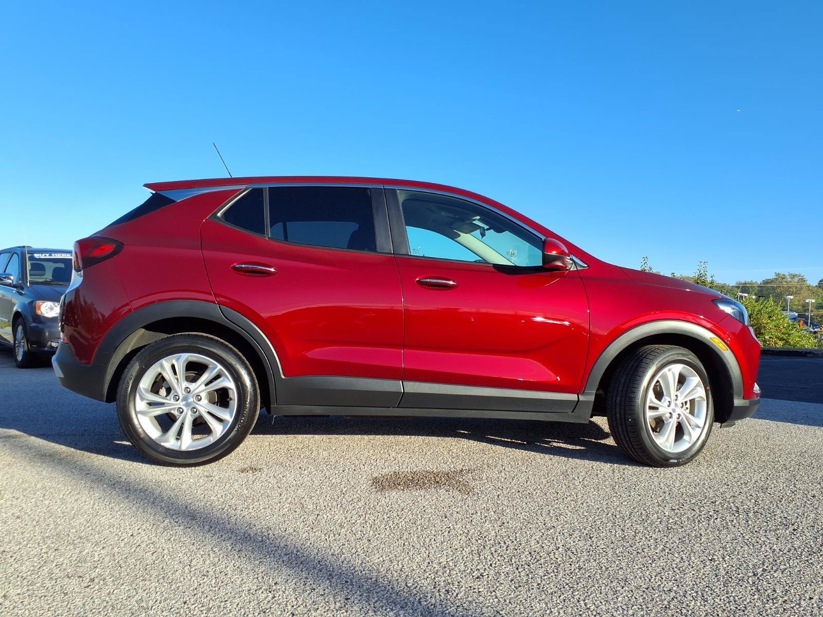 Used 2022 Buick Encore GX Preferred w/ Cold Weather Comfort Package FWD image 34