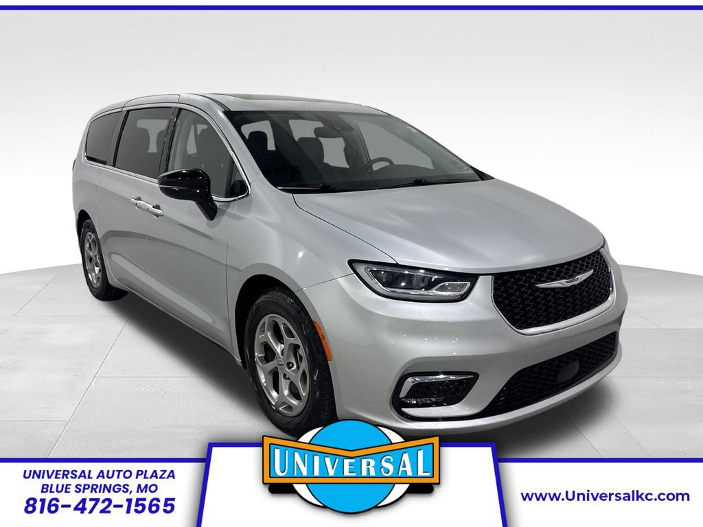 Used 2024 Chrysler Pacifica Limited FWD 360° Tour