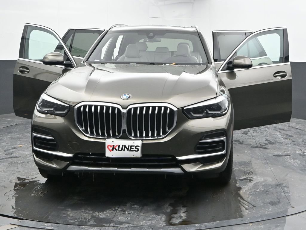 Used 2023 BMW X5 xDrive40i w/ Premium Package image 50