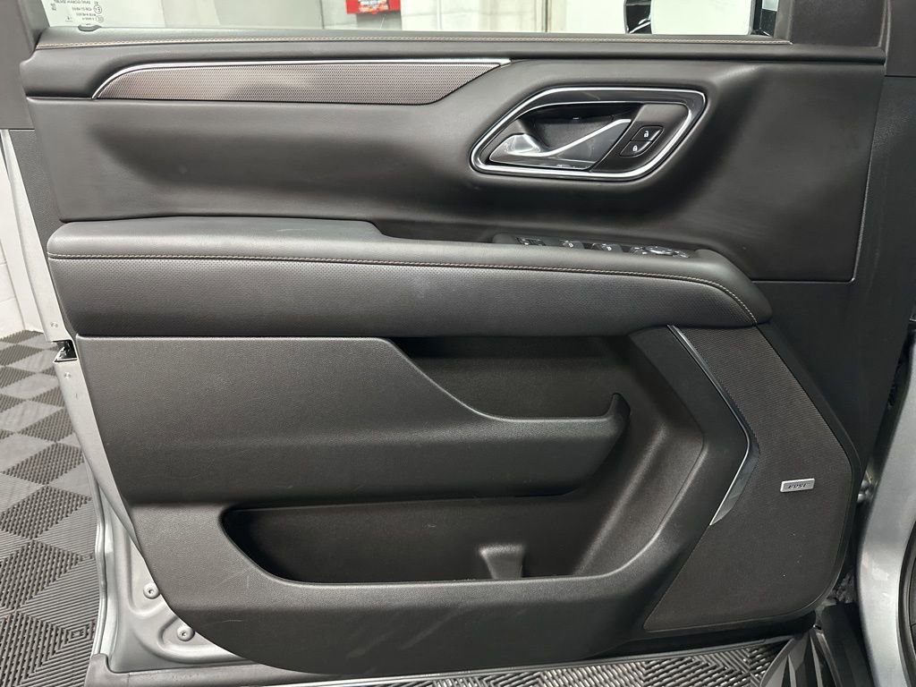 Used 2024 GMC Yukon AT4 w/ Technology Package image 19