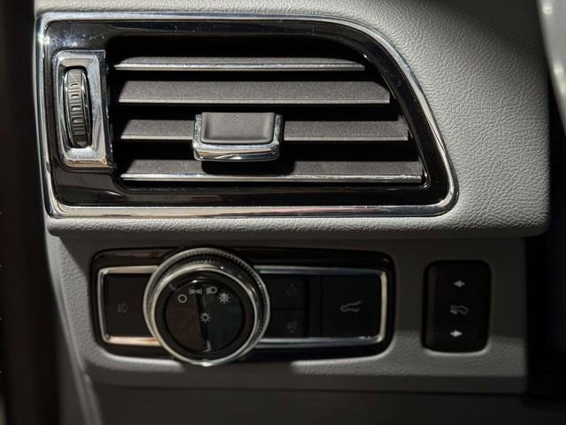 Used 2020 Lincoln Navigator Reserve w/ Luxury Package image 22