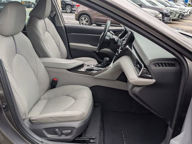Used 2021 Toyota Camry XLE image 20