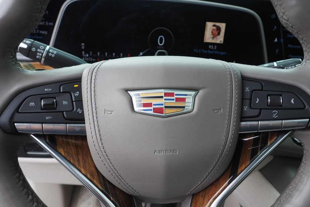 Used 2023 Cadillac Escalade Sport Platinum AWD/4WD image 23