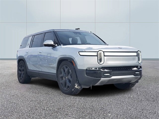 Used 2024 Rivian R1S Adventure image 3