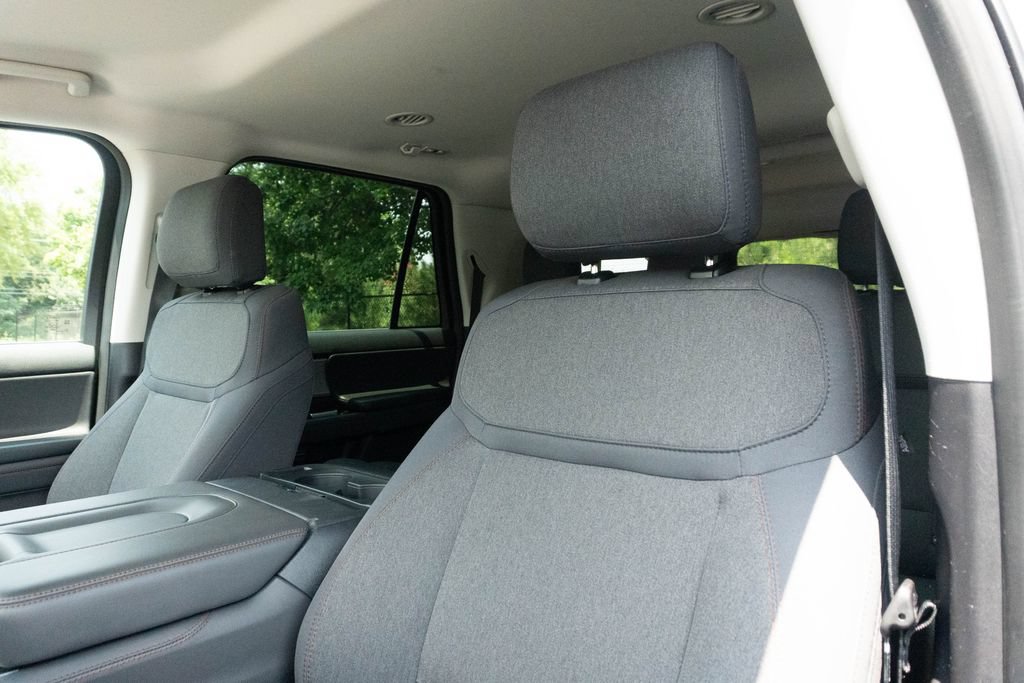Used 2025 Ford Expedition Max Active RWD image 22