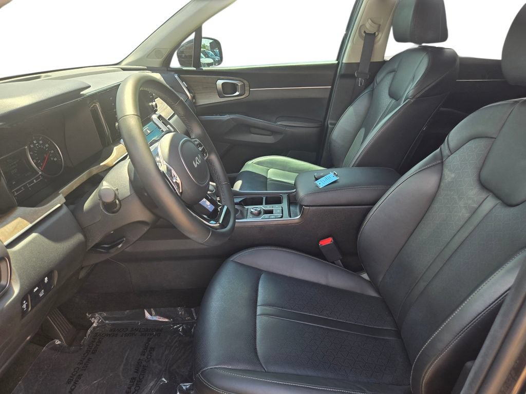 Certified 2023 Kia Sorento X-Line EX AWD/4WD image 17