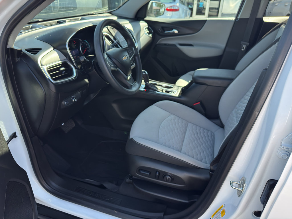 Used 2020 Chevrolet Equinox LT w/ LPO, Floor Liner Package AWD/4WD image 21