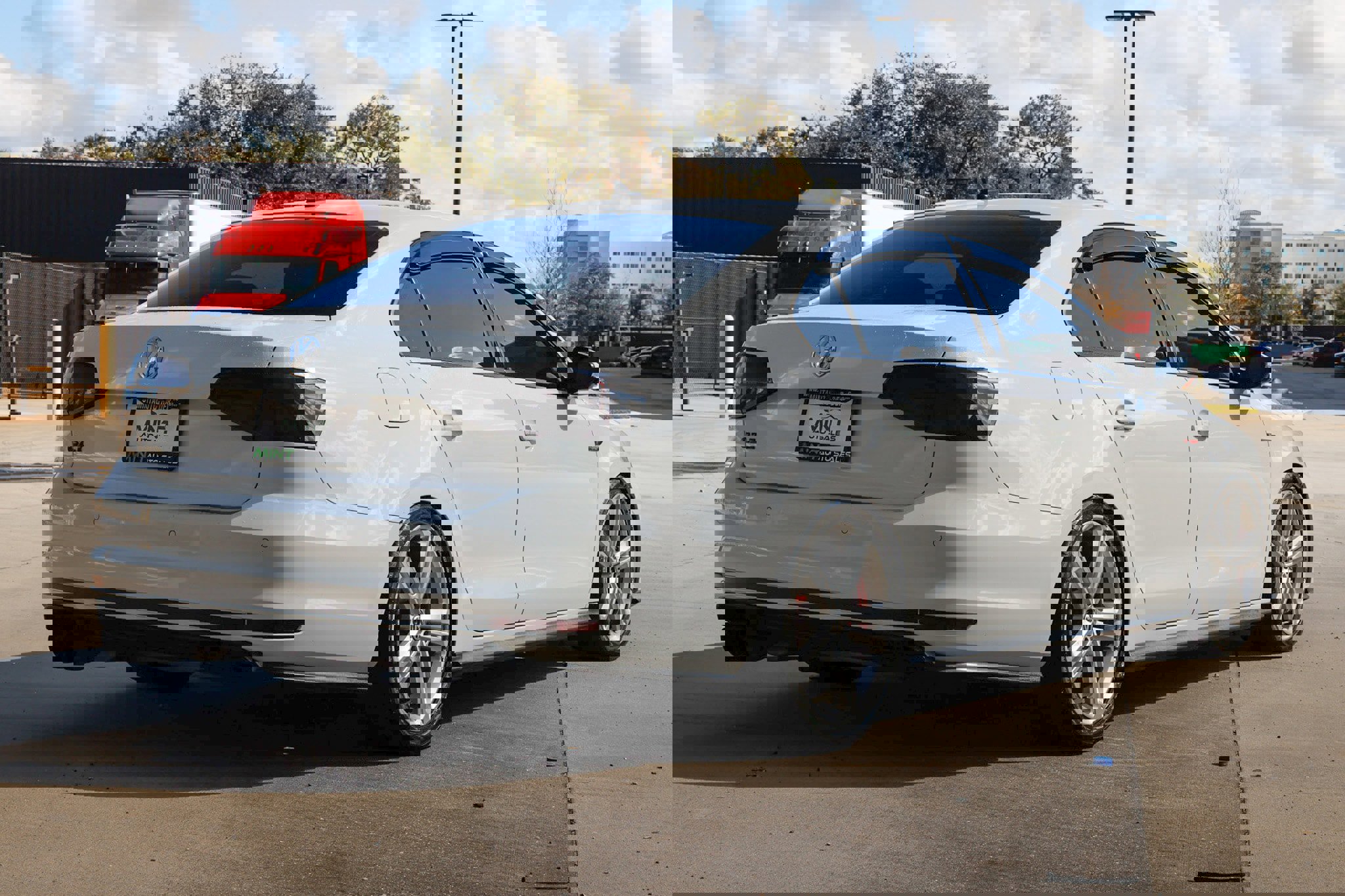 Used 2016 Volkswagen Jetta GLI SEL image 16