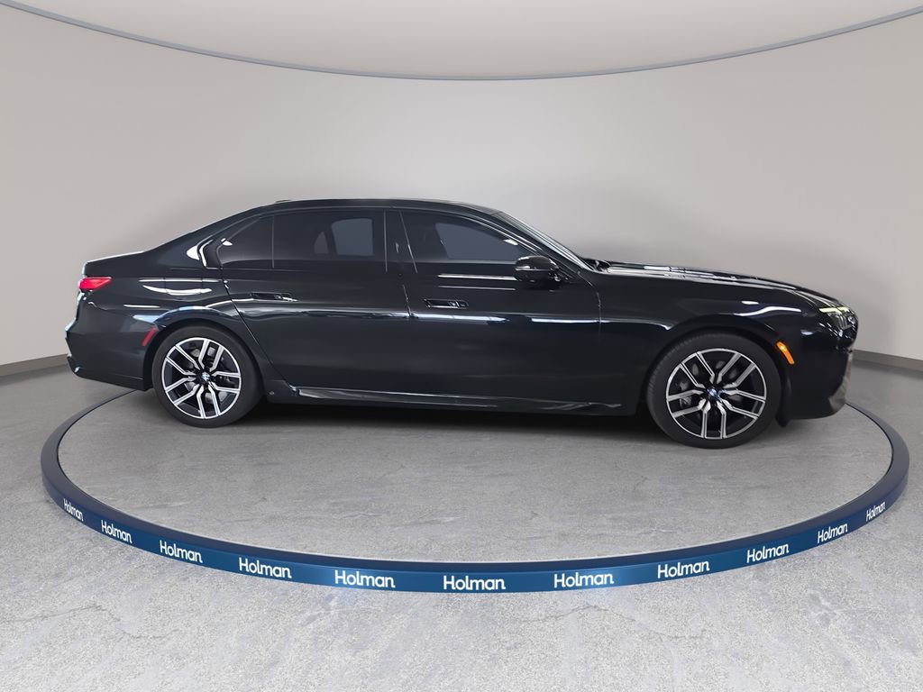 Certified 2023 BMW 760i xDrive image 6