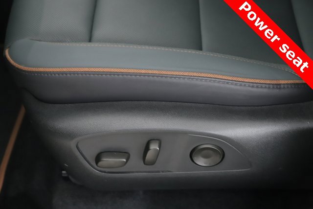 Used 2024 GMC Acadia AT4 image 18