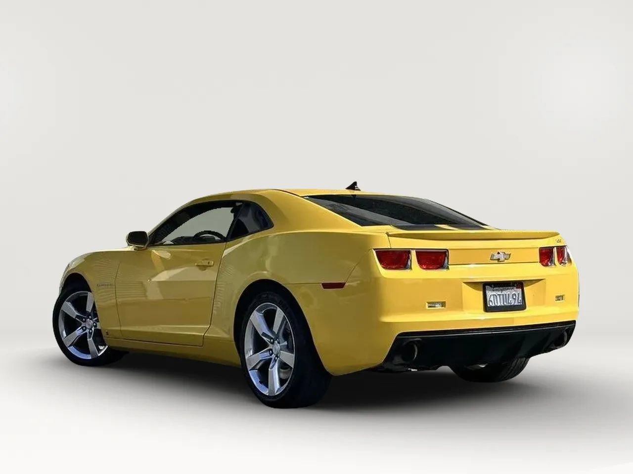 Used 2010 Chevrolet Camaro SS w/ RS Package RWD image 4