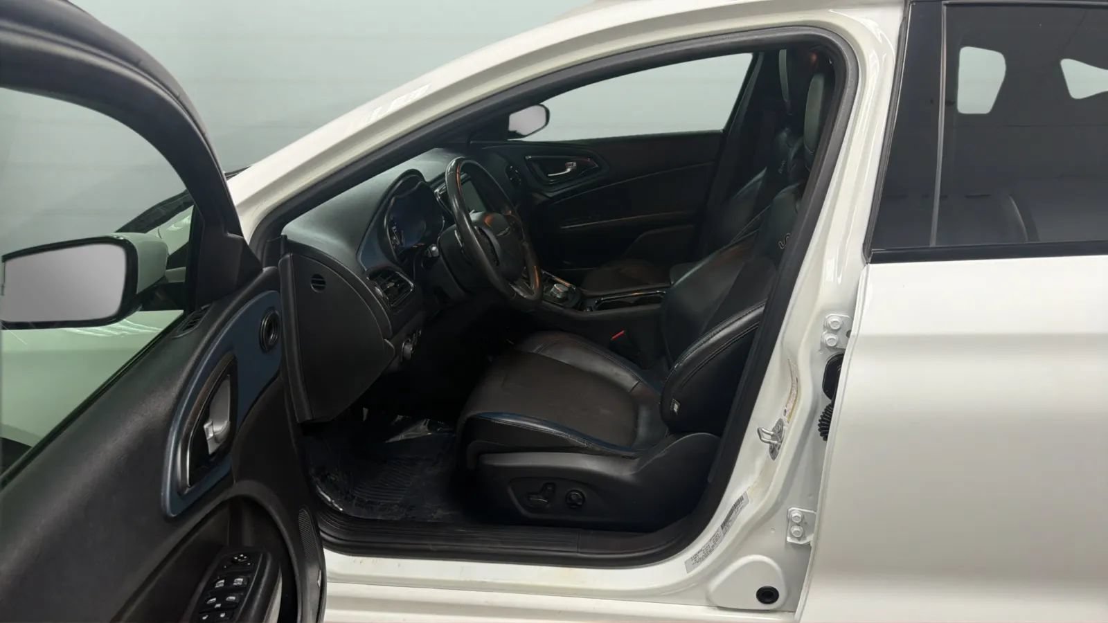 Used 2015 Chrysler 200 S w/ Navigation & Sound Group I FWD image 21