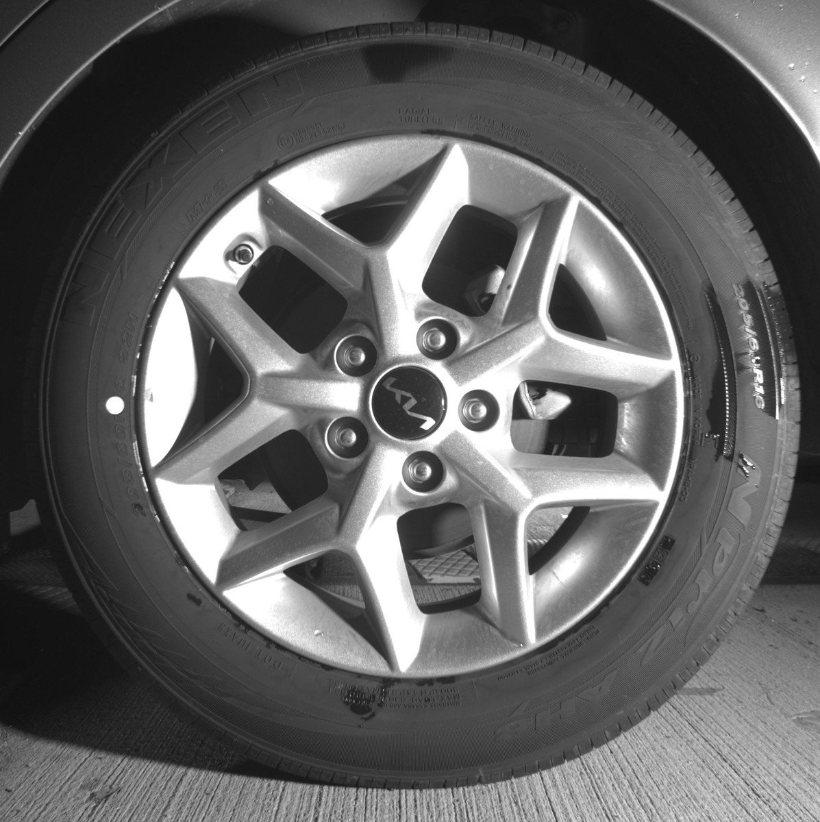 Used 2025 Kia Soul LX w/ LX Technology Package FWD image 14