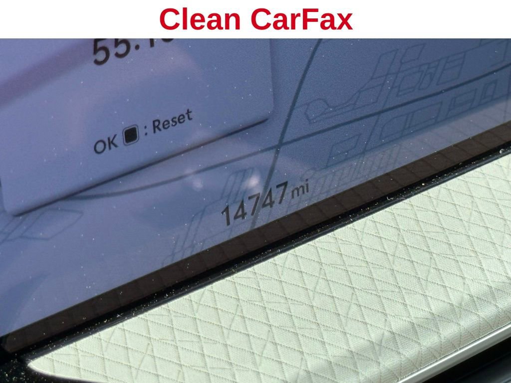 Used 2025 Genesis GV80 3.5T Prestige image 3