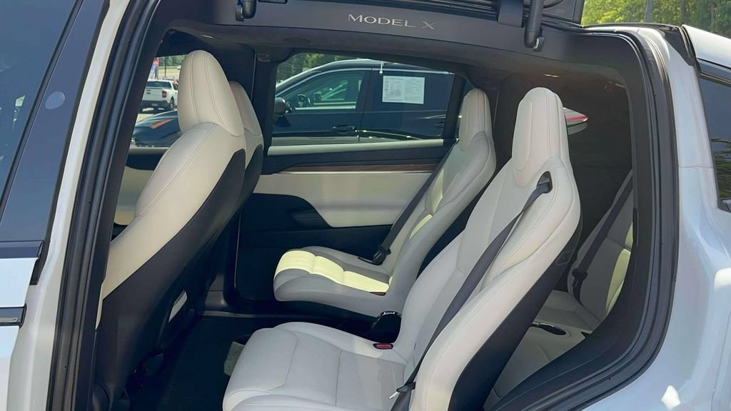 Used 2024 Tesla Model X AWD/4WD image 11