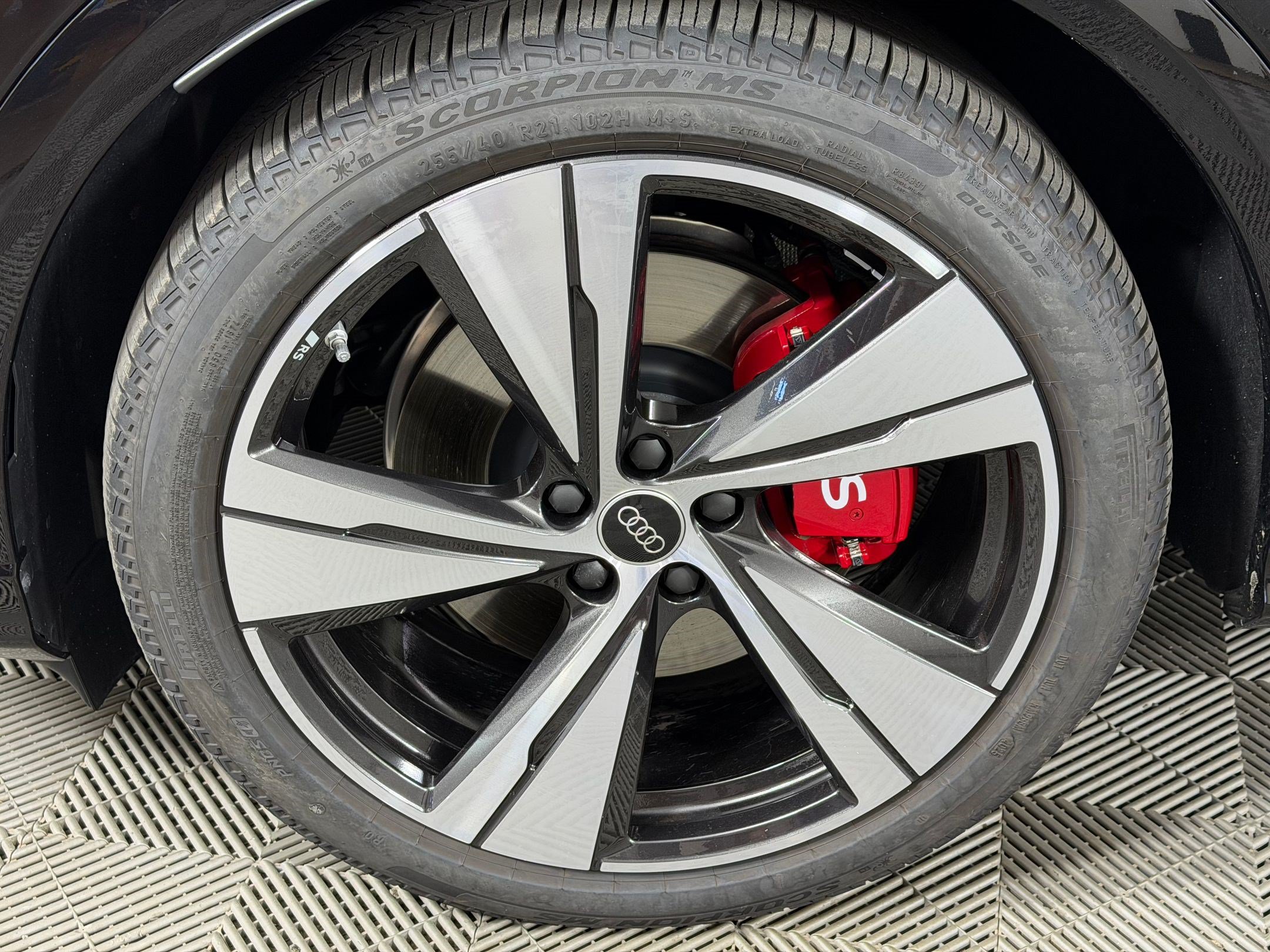 Certified 2025 Audi SQ5 Premium Plus AWD/4WD image 13