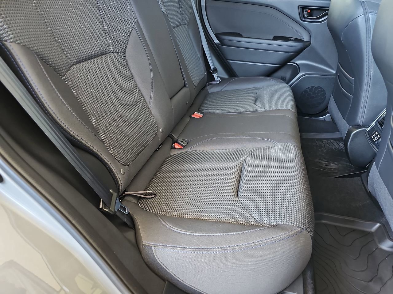 Used 2025 Subaru Forester Premium image 18