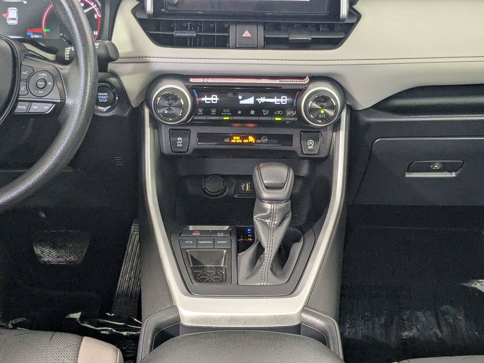 Certified 2025 Toyota RAV4 XLE w/ Convenience Package FWD image 43