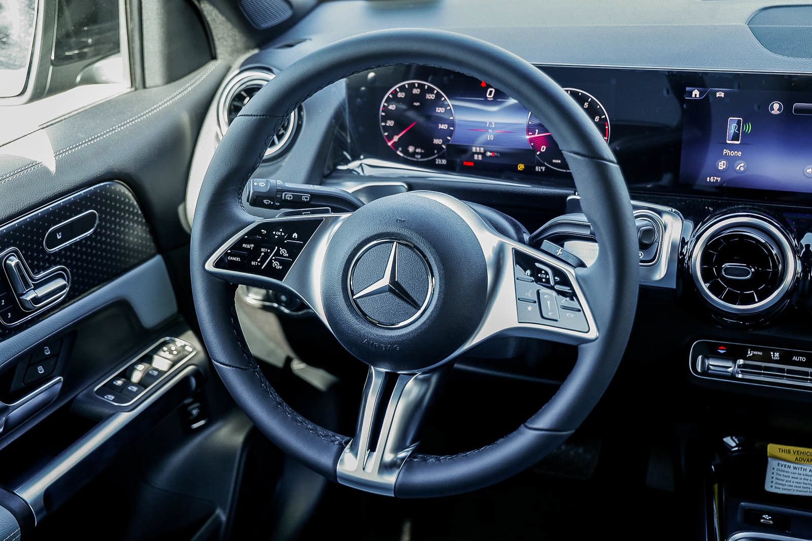 New 2026 Mercedes-Benz GLB 250 image 13