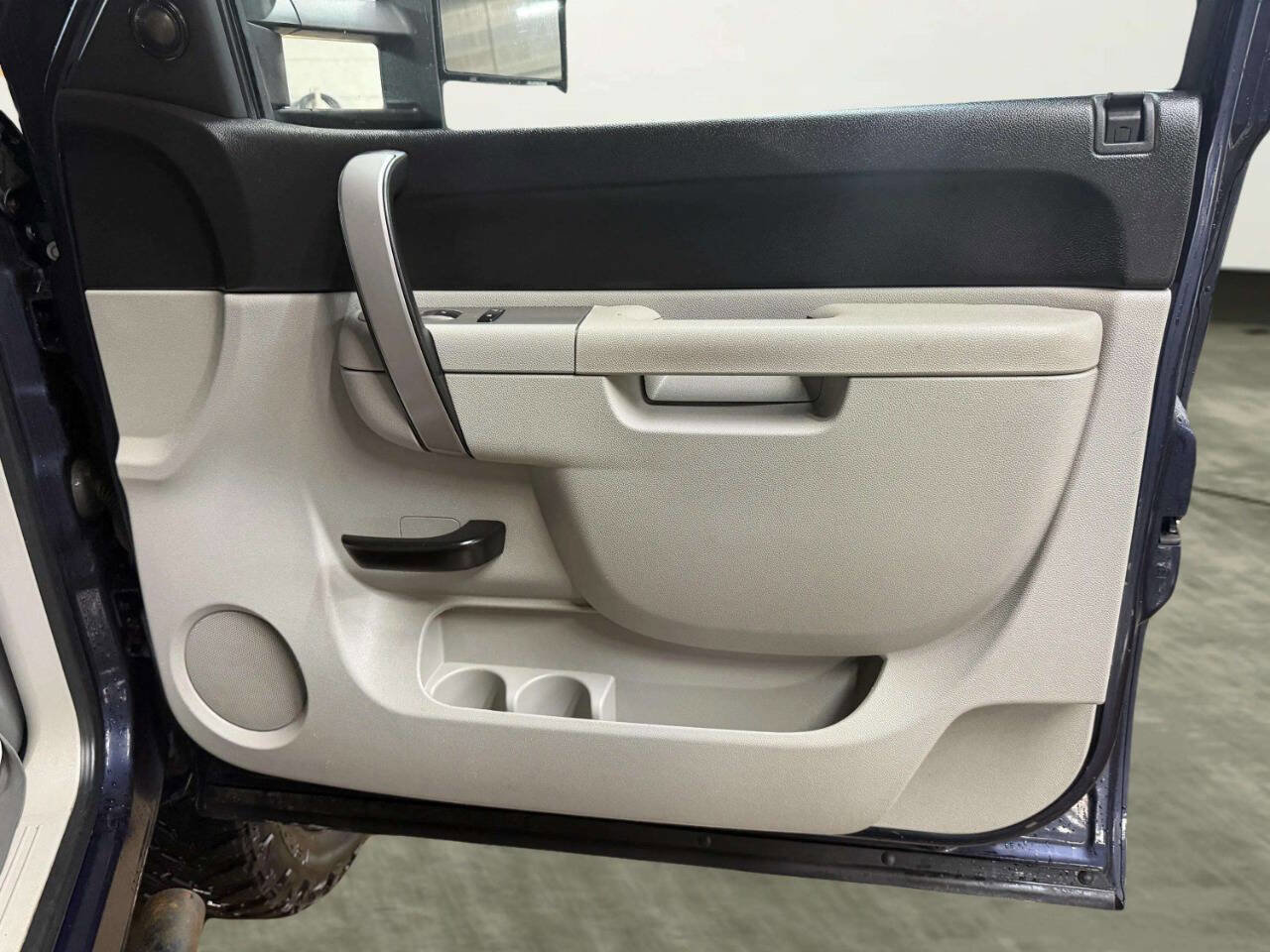 Used 2010 Chevrolet Silverado 1500 LT w/ Power Pack Plus image 21