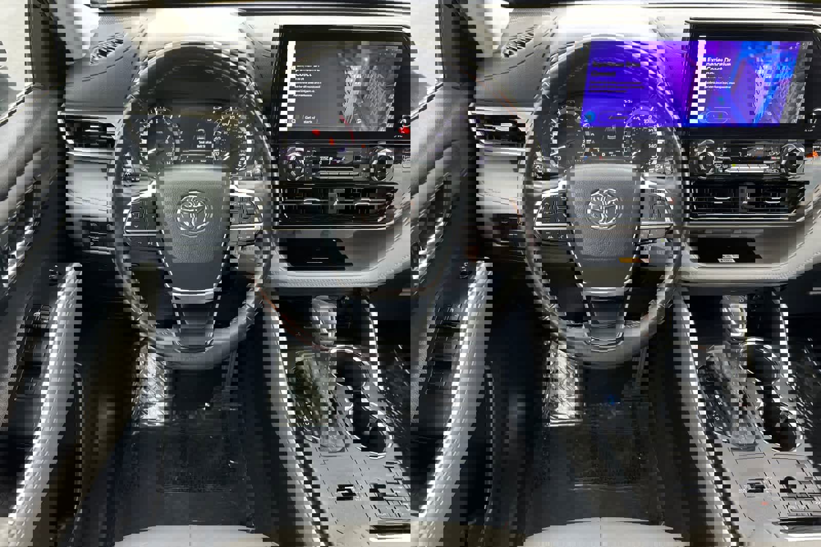 Used 2023 Toyota Highlander XLE image 15