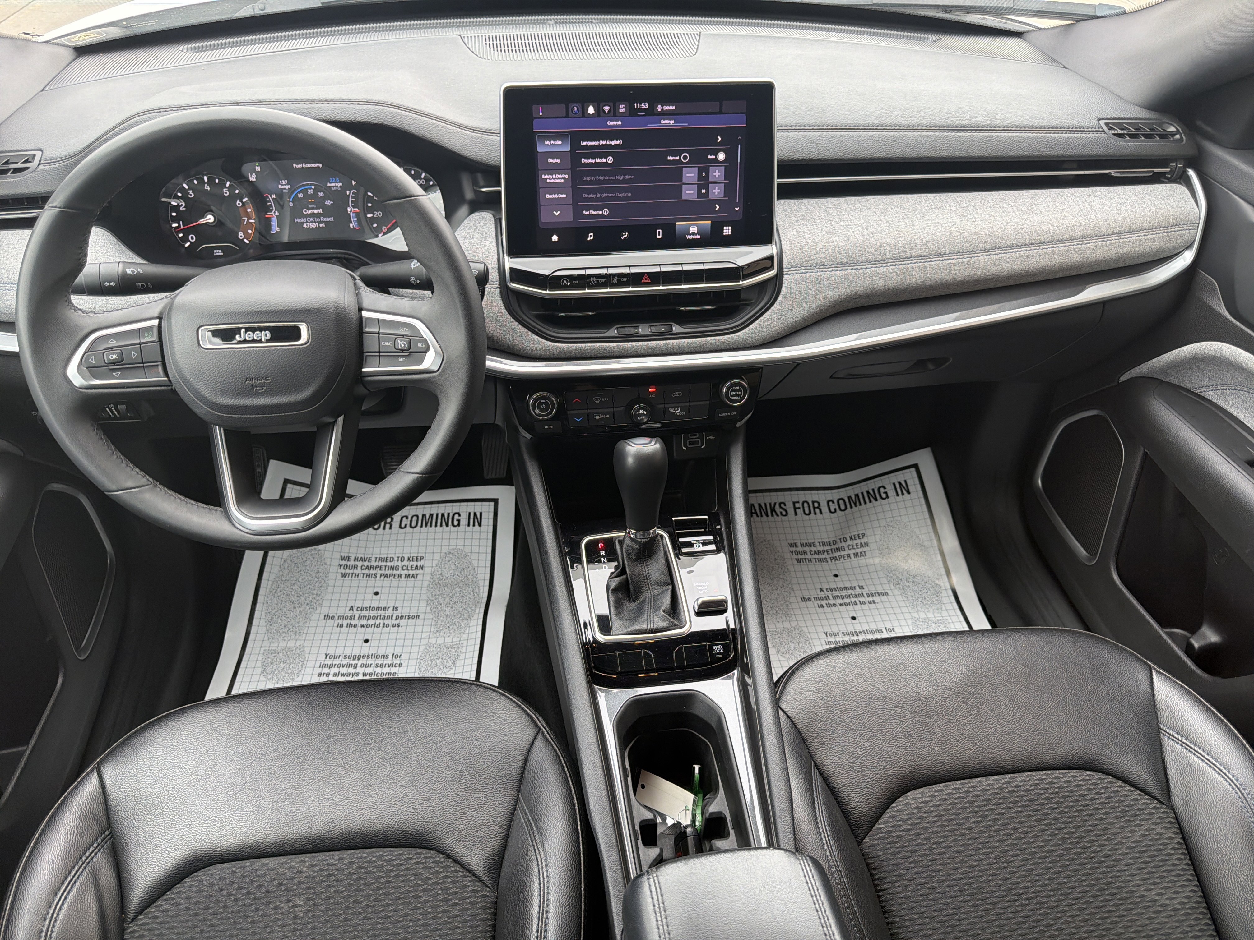 Used 2024 Jeep Compass Latitude image 10