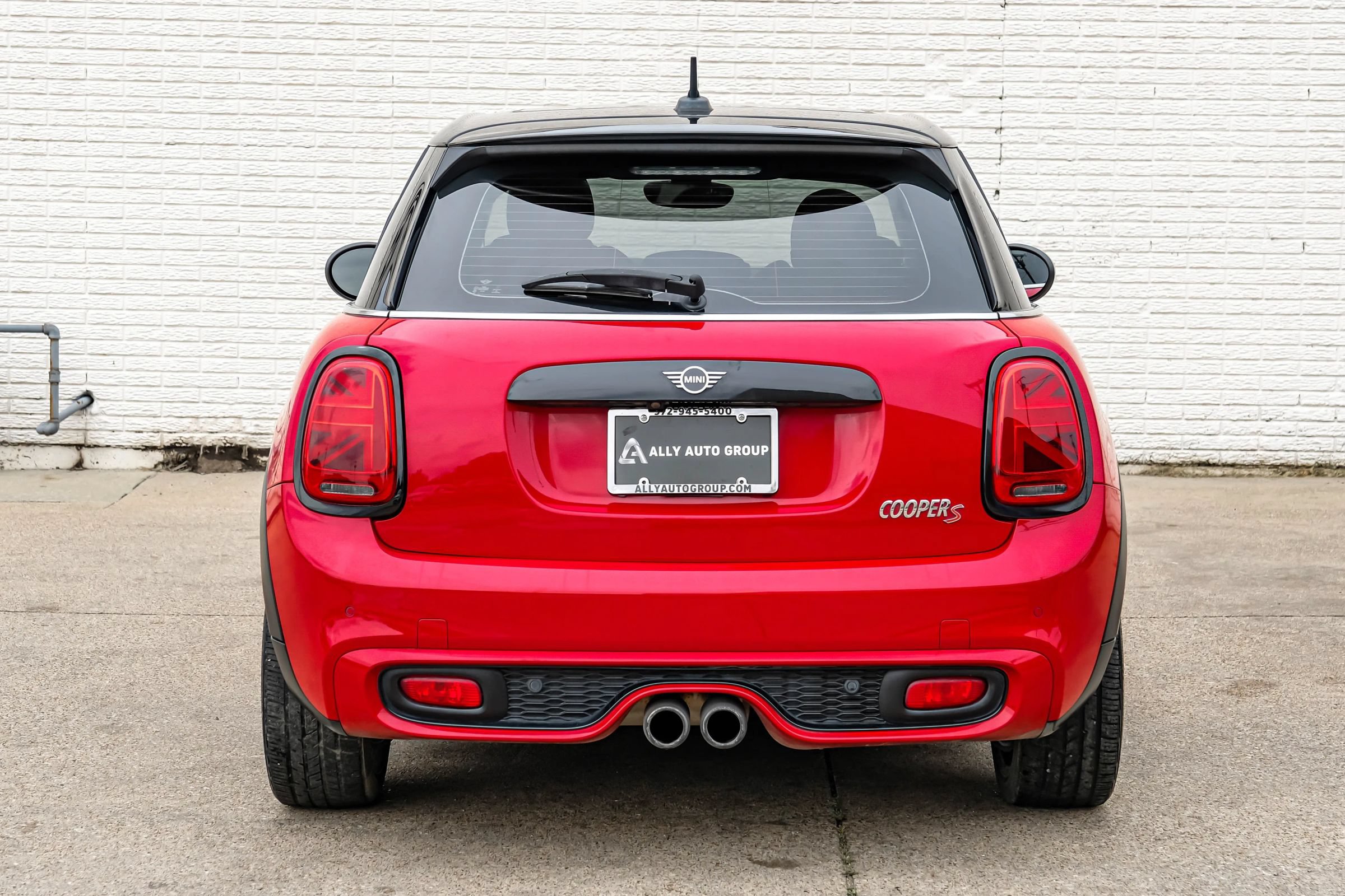 Used 2019 MINI Cooper S w/ Premium Package FWD image 9